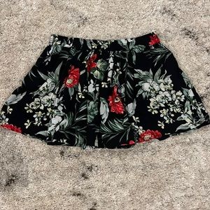 Black floral Denim and Supply by Ralph Lauren size large skirt.